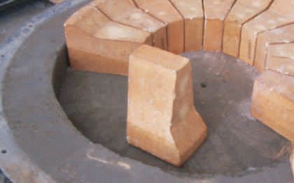 Refractory blocks for a furnace lining